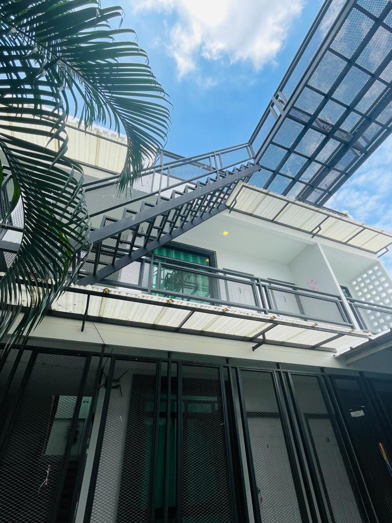 Sky View Home And Hostel Chiangmai Chiang Mai Exterior photo